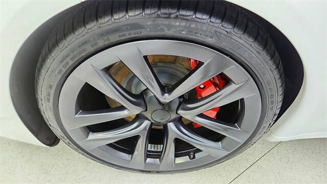 2023 Tesla Model S Plaid