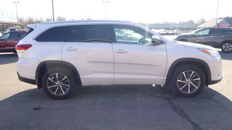 2017 Toyota Highlander