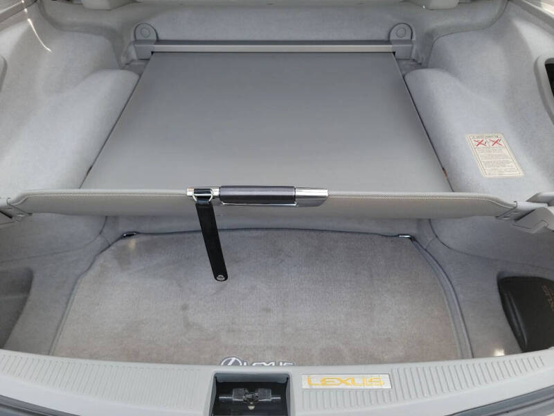 2004 Lexus SC 430