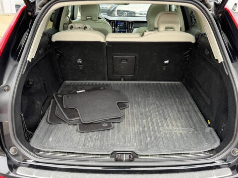 2019 Volvo XC60 T6 Momentum