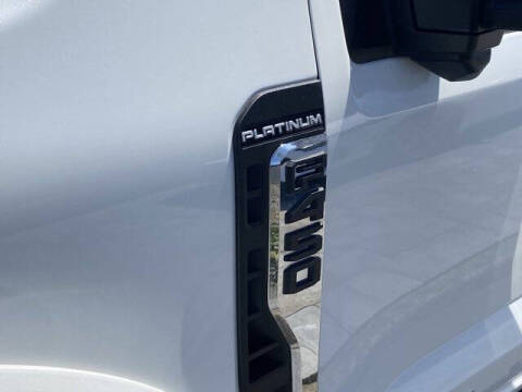 2024 Ford F-450 Super Duty Platinum