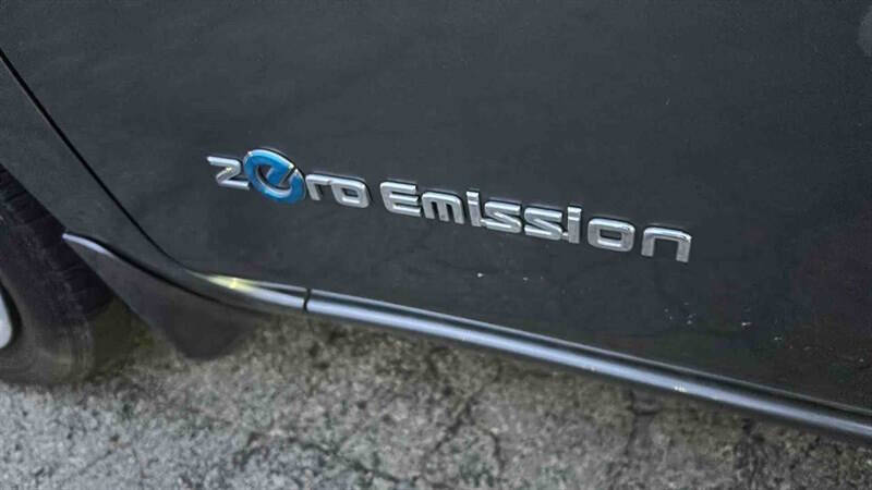 2016 Nissan LEAF S-24