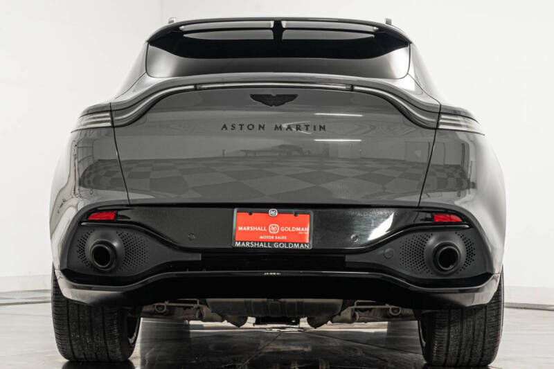 2021 Aston Martin DBX