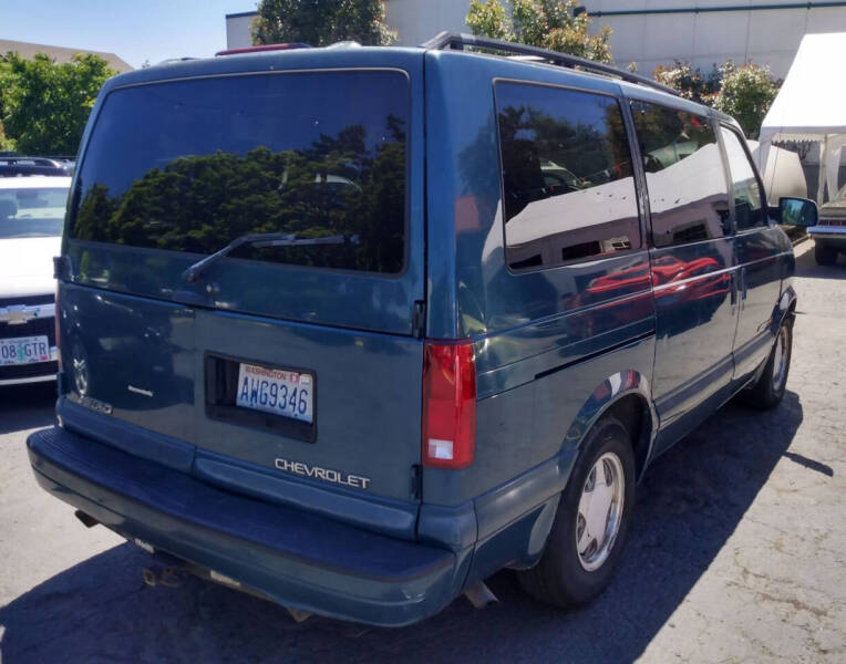 2000 Chevrolet Astro