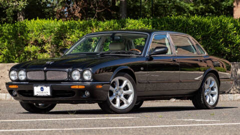 2000 Jaguar XJR