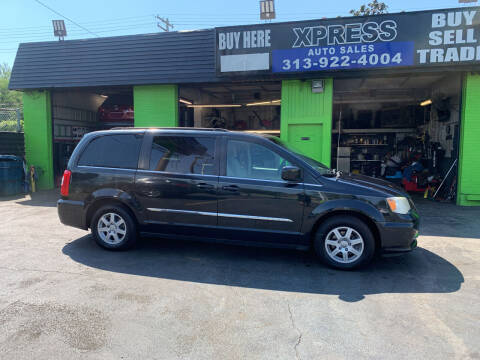2011 Chrysler Town and Country for sale at Xpress Auto Sales in Roseville MI