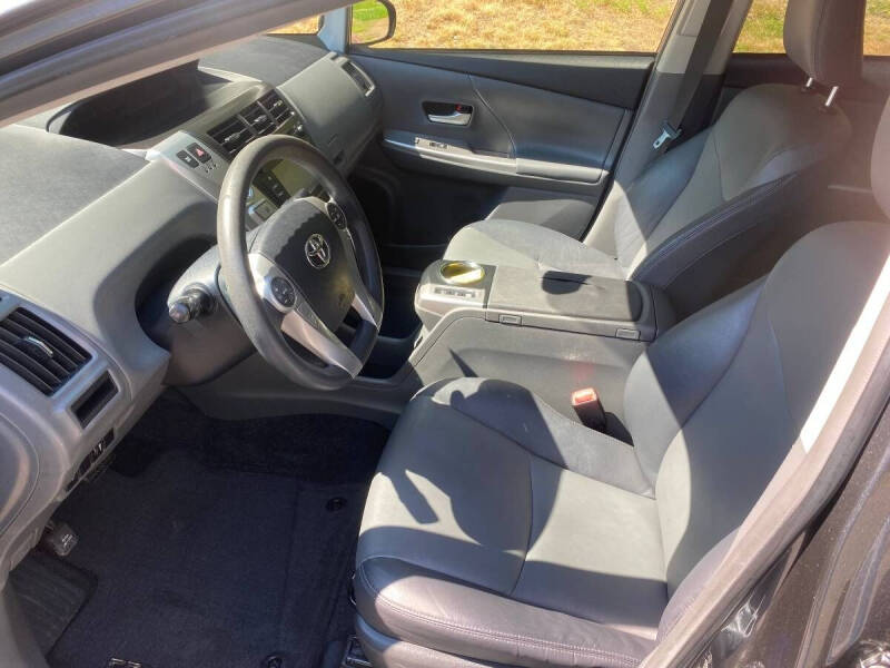 2012 Toyota Prius v Five