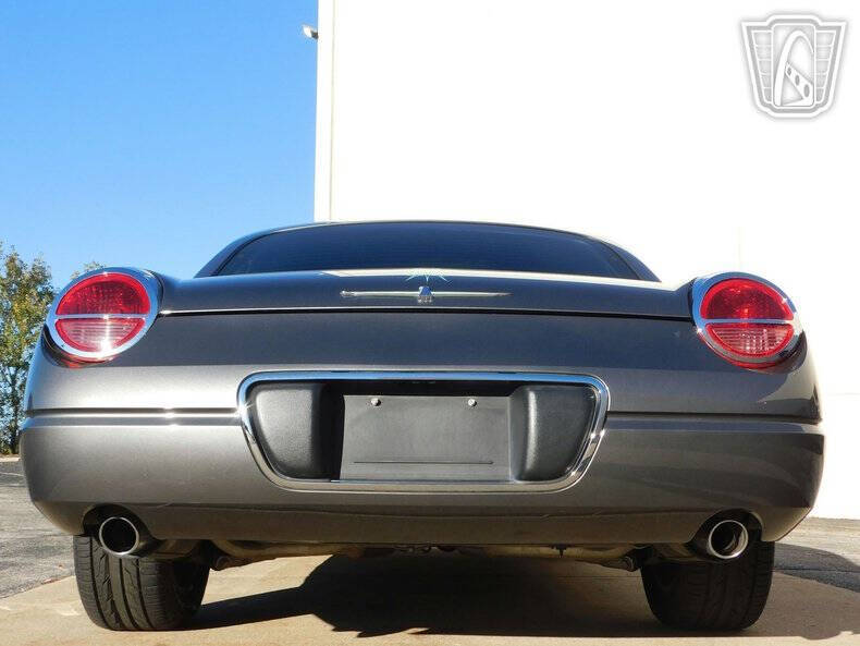 2003 Ford Thunderbird