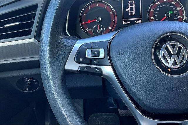 2019 Volkswagen Jetta R-Line