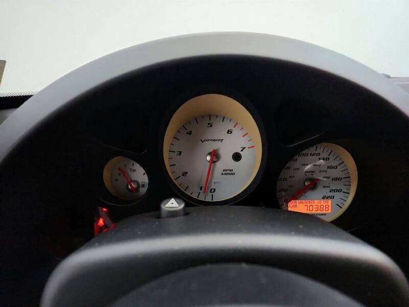 2005 Dodge Viper SRT-10