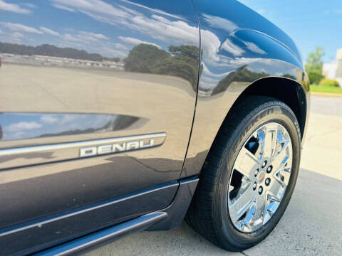 2016 GMC Acadia Denali