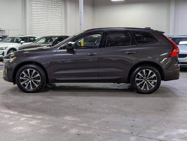 2025 Volvo XC60 B5 Plus Dark Theme
