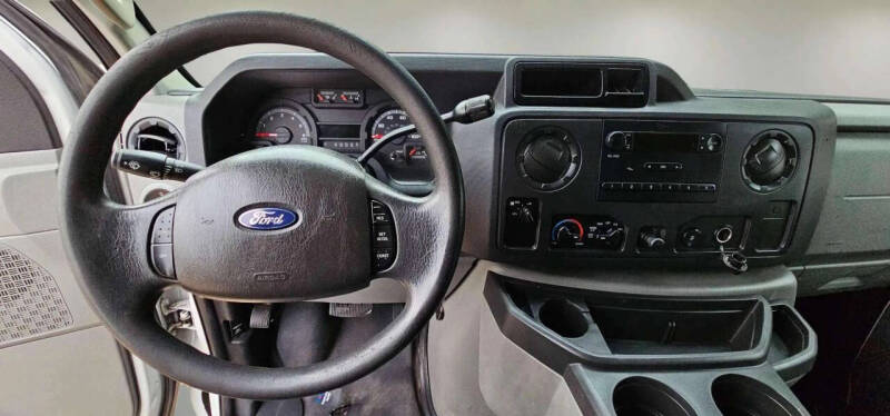 2011 Ford E-Series E-150
