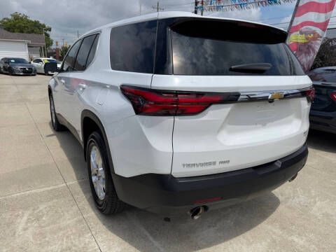 2023 Chevrolet Traverse LS