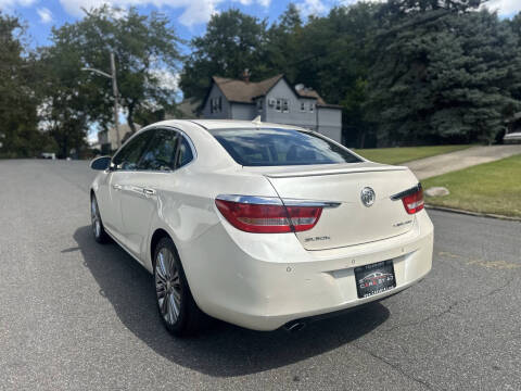 2012 Buick Verano Leather Group