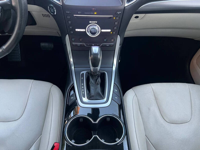 2017 Ford Edge Titanium