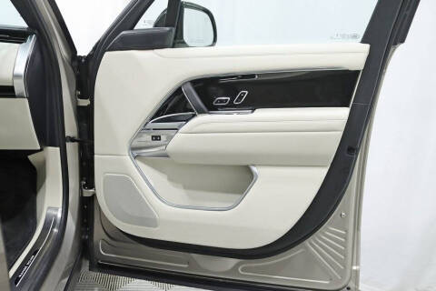 2025 Land Rover Range Rover P530 SE