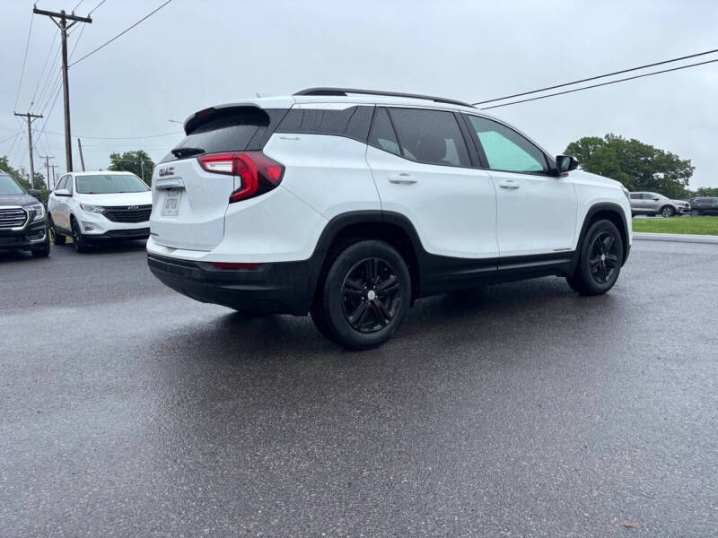 2022 GMC Terrain SLE