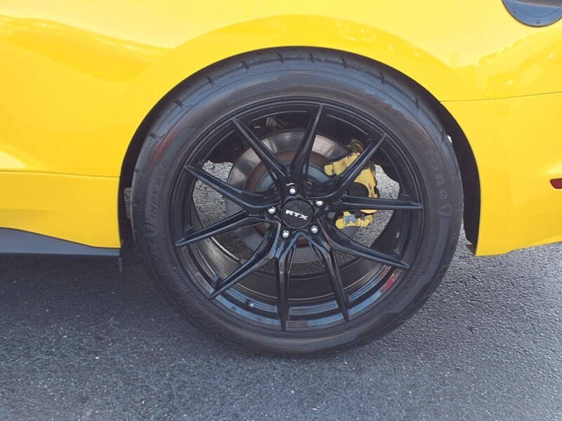 2015 Ford Mustang EcoBoost Premium