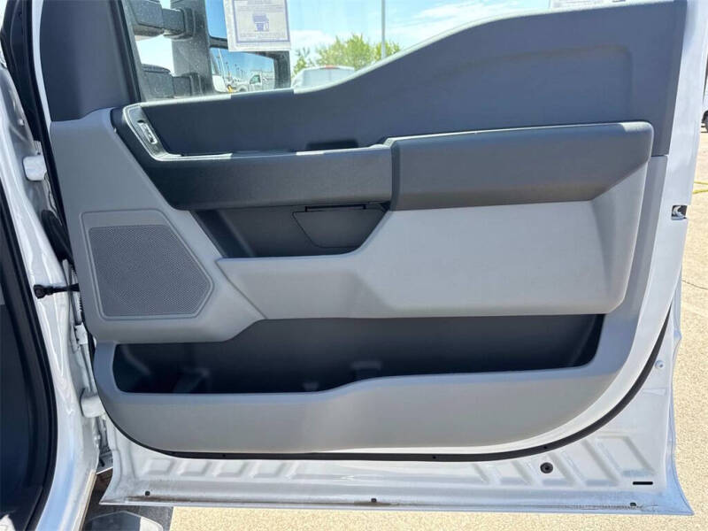 2025 Ford F-350 Super Duty XL