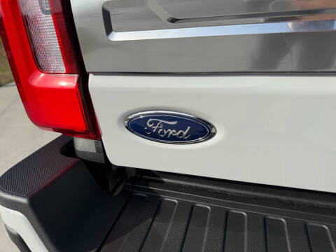 2026 Ford F-450 Super Duty Platinum