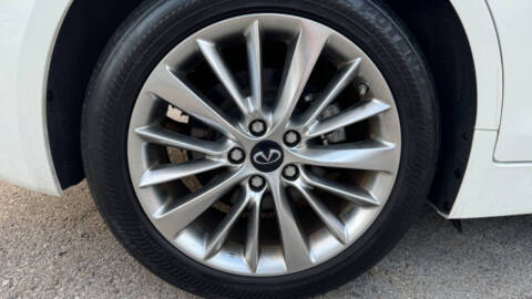 2021 Infiniti Q50 Luxe