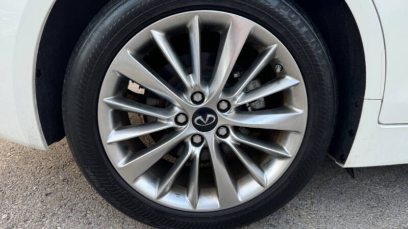 2021 Infiniti Q50 Luxe