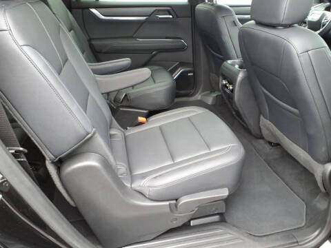 2024 GMC Acadia Elevation