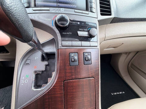 2011 Toyota Venza AWD V6