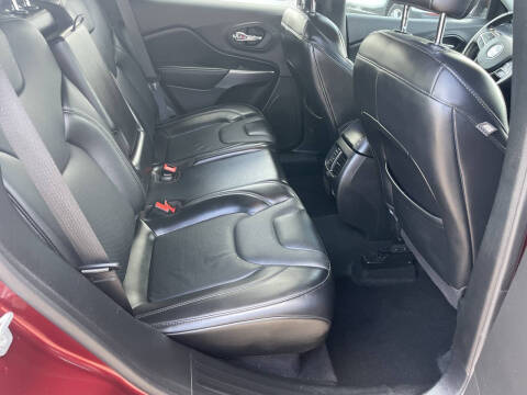 2021 Jeep Cherokee Latitude Lux