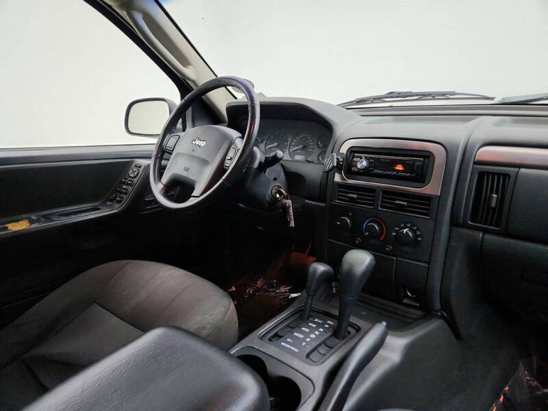 2002 Jeep Grand Cherokee Sport