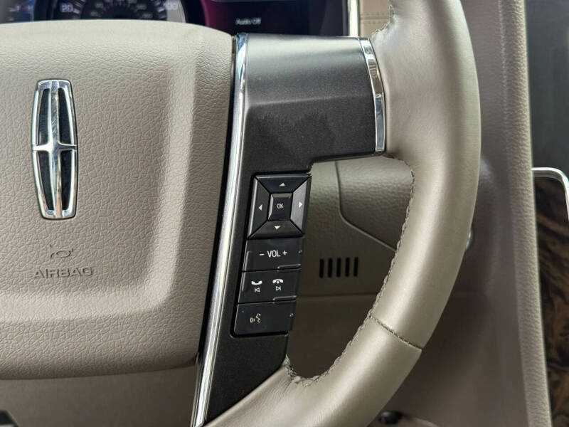 2017 Lincoln Navigator Select