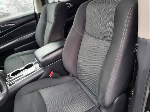 2020 Nissan Pathfinder S