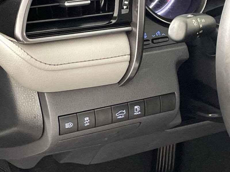 2024 Toyota Camry Hybrid XSE