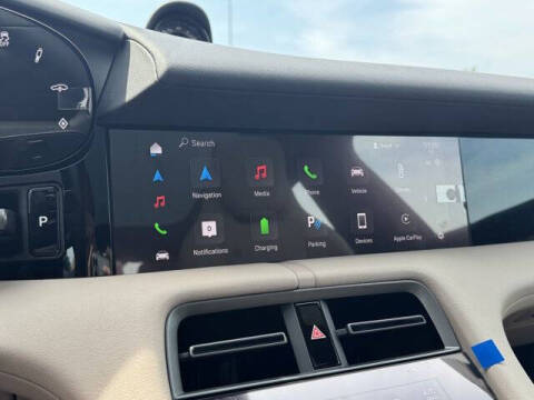 2025 Porsche Taycan 4