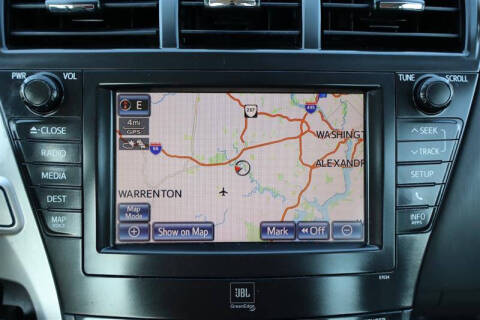 2014 Toyota Prius v Five