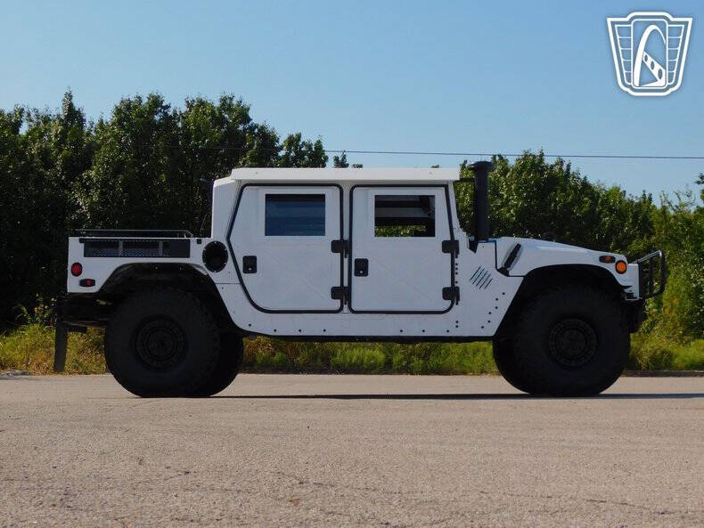 2008 AM General Hummer