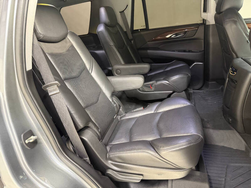 2020 Cadillac Escalade Luxury