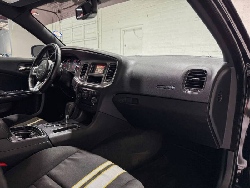 2012 Dodge Charger SRT8 Super Bee