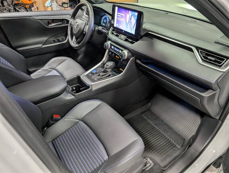 2024 Toyota RAV4 Hybrid XSE