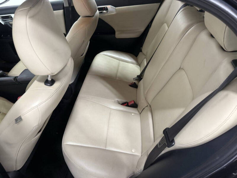 2013 Lexus CT 200h