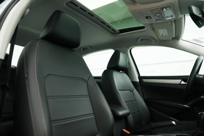 2022 Volkswagen Passat SE