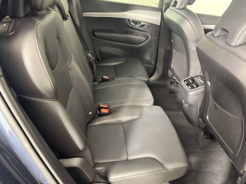 2025 Volvo XC90 B5 Core Bright Theme