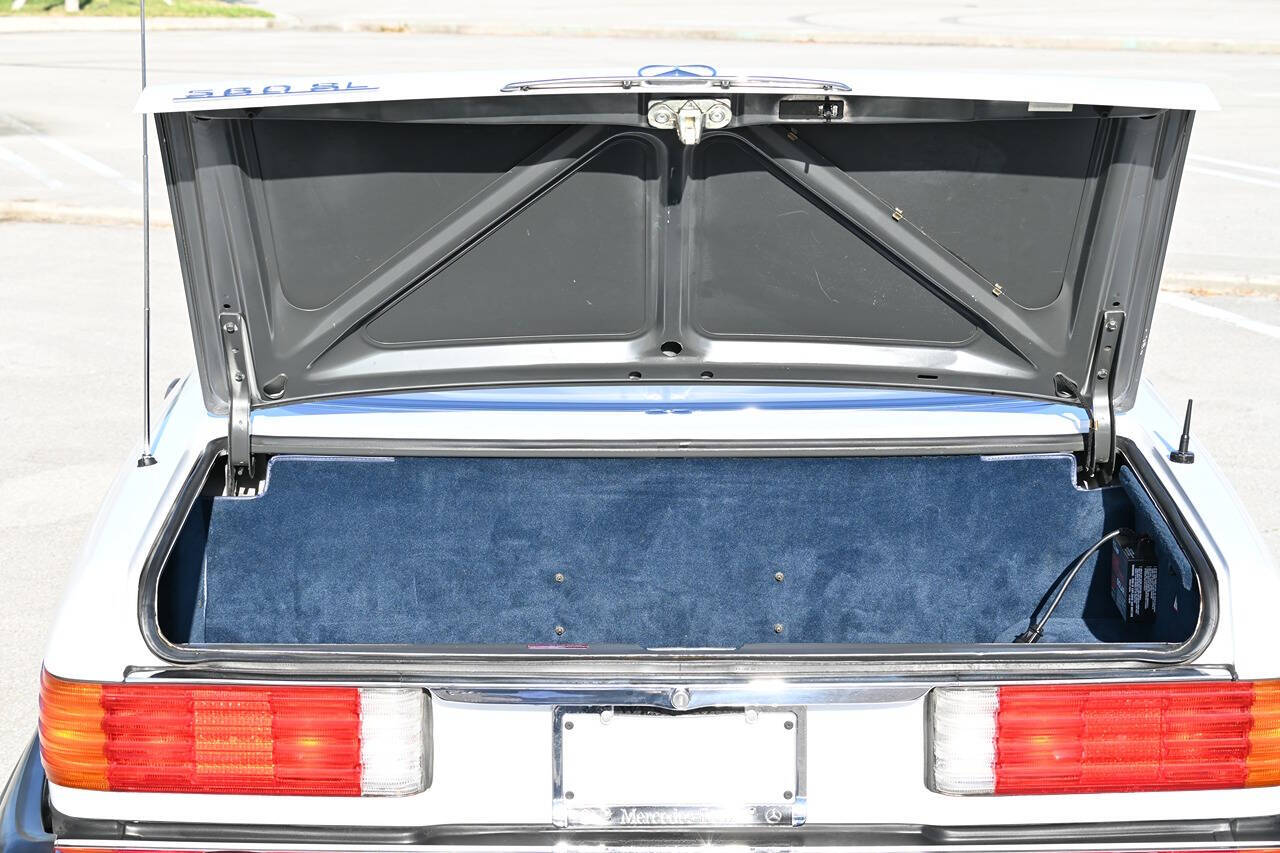 1988 Mercedes-Benz 560-Class 25