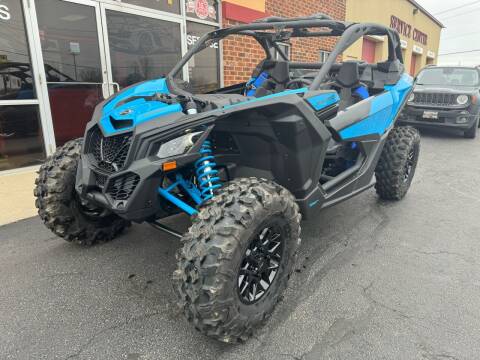 2022 Can-Am X3 for sale at Professional Auto Sales & Service in Fort Wayne IN