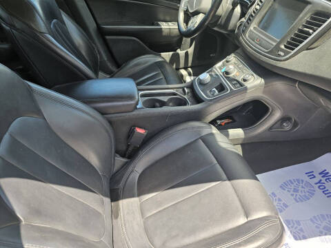 2016 Chrysler 200 C Platinum