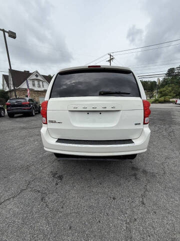 2013 Dodge Grand Caravan American Value Package