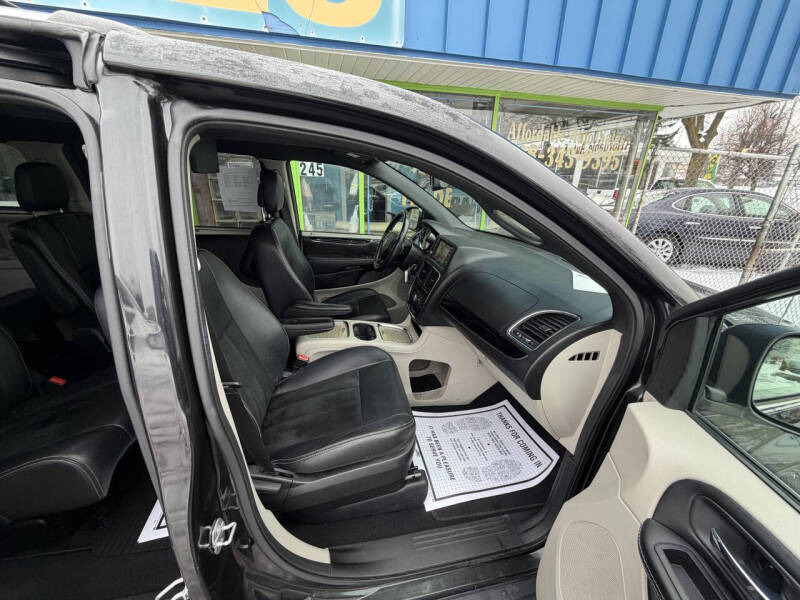 2016 Dodge Grand Caravan SXT