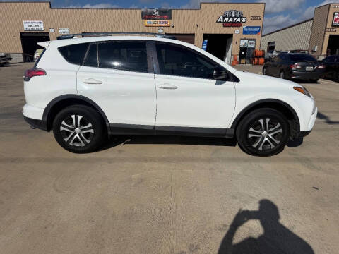 2017 Toyota RAV4 LE