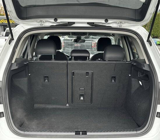 2024 Volkswagen Taos SE 4Motion